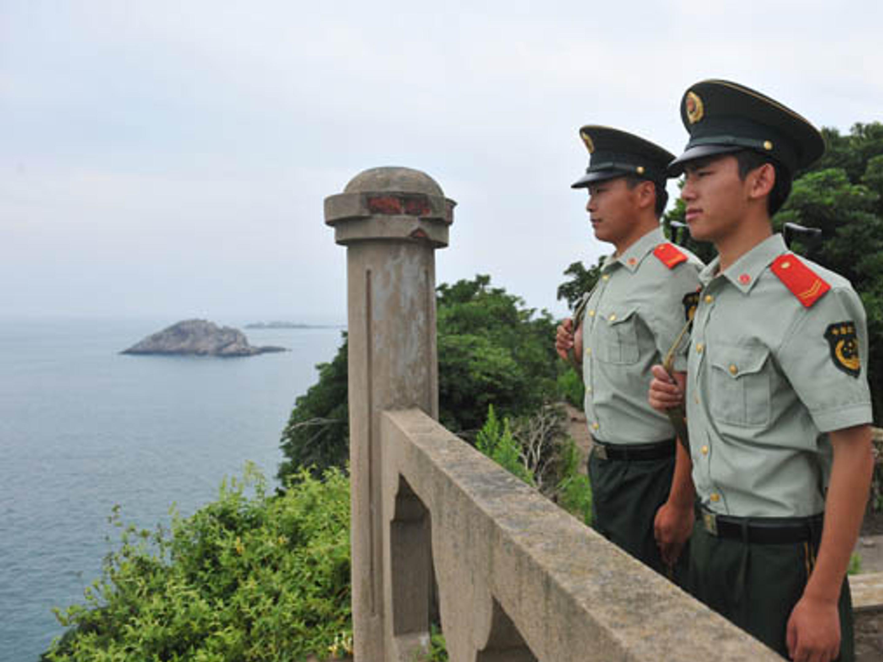 彩色的翅膀ppt模板