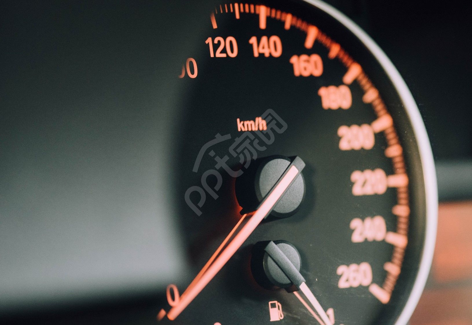 黑色商务风PPT背景图片