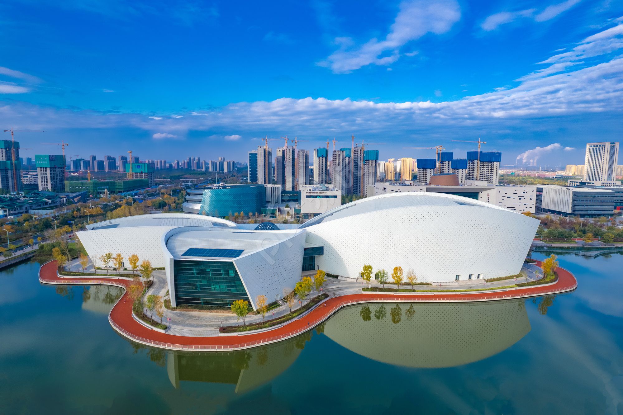 建筑天空ppt背景图片