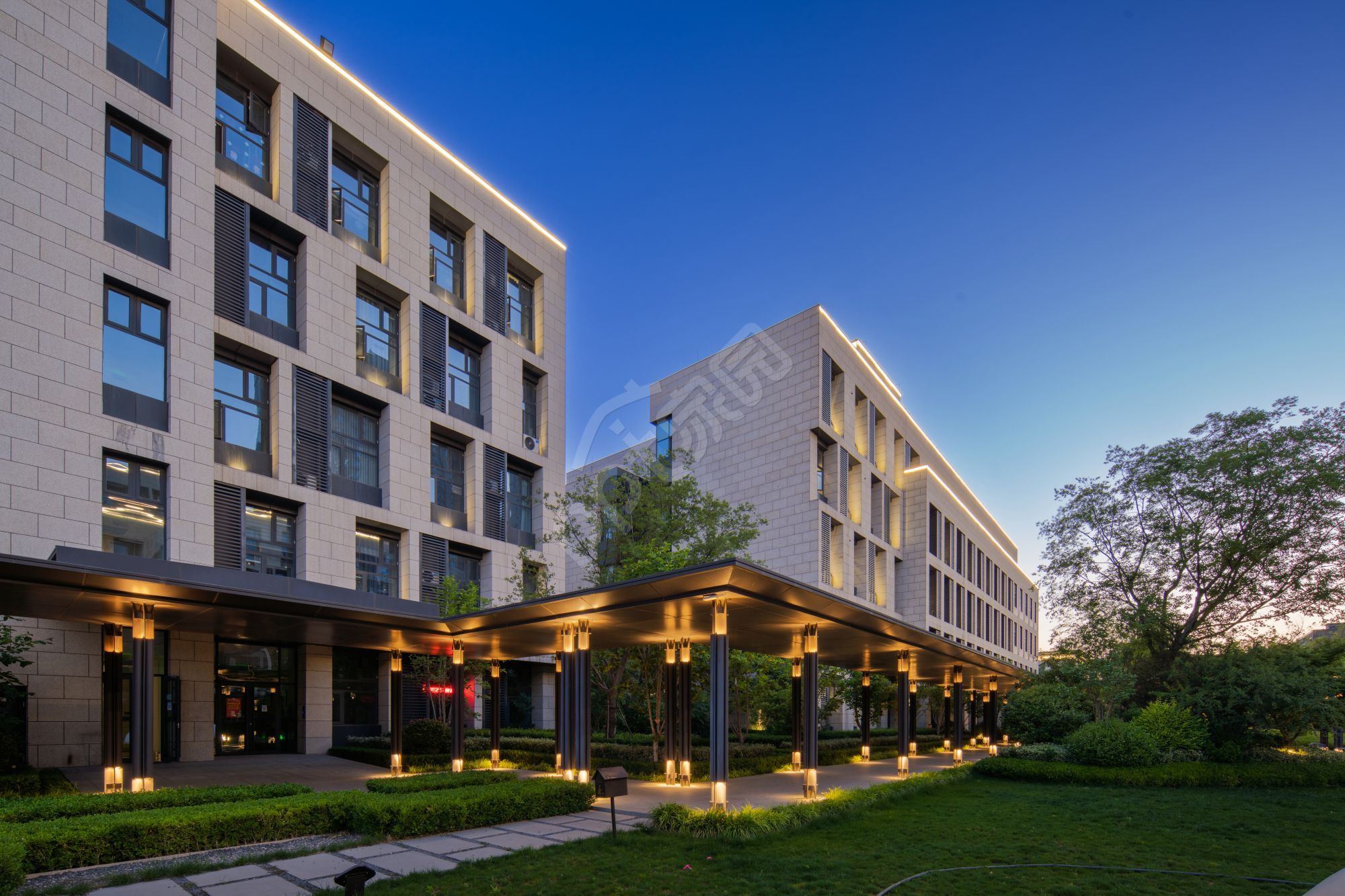 写字楼商业楼房房屋建筑ppt背景图片