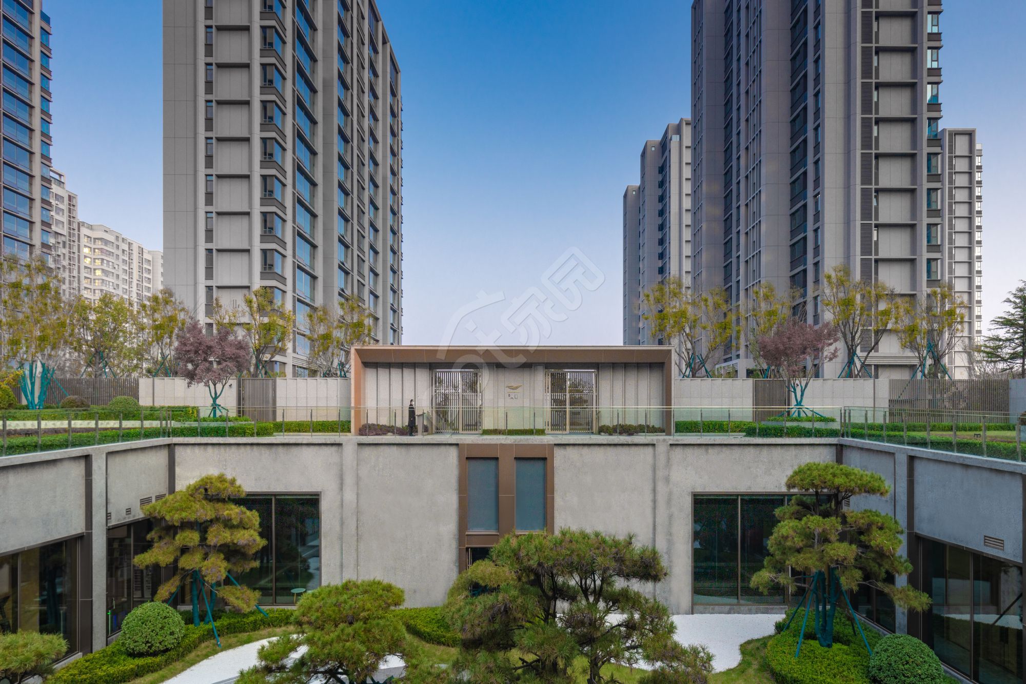 城市建筑风格高清PPT背景图片