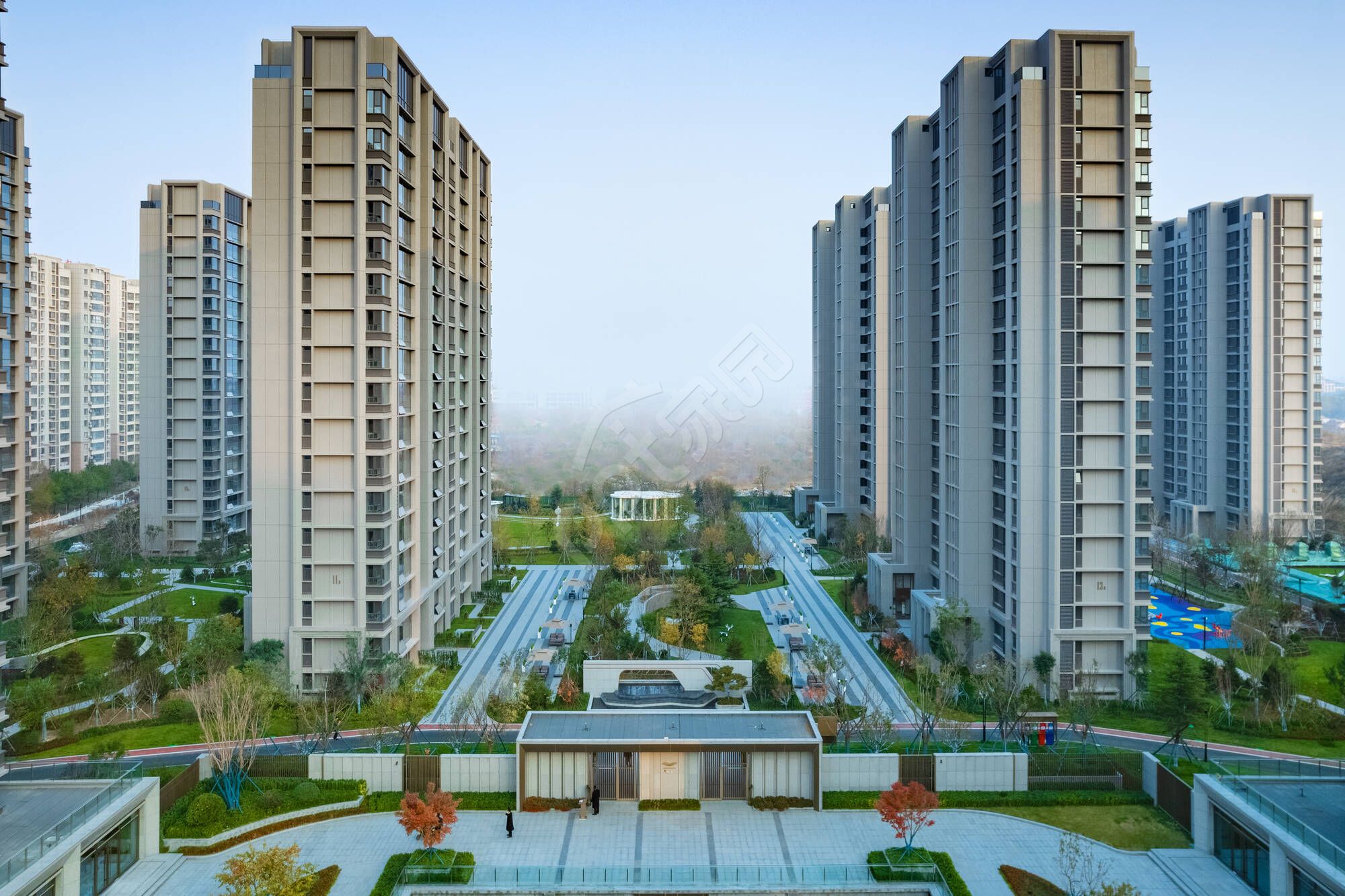 现代建筑建筑工程高层建筑ppt背景图片