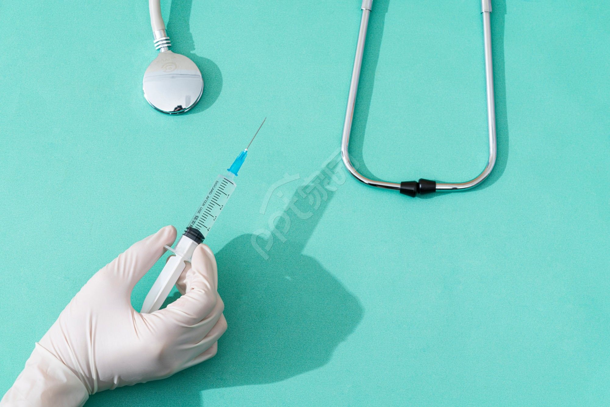 医学蓝色听诊器ppt背景图片