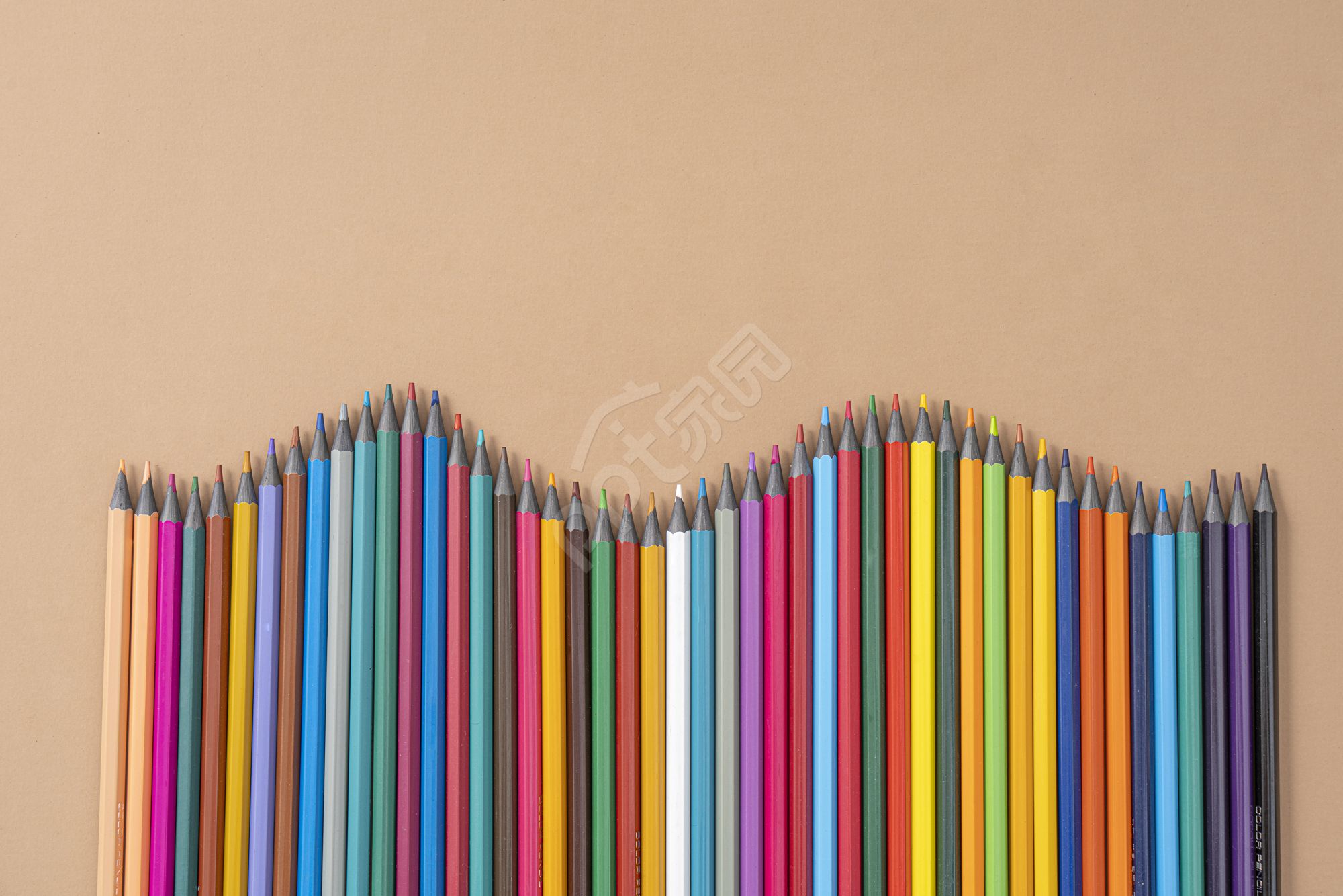 七彩的艺术设计ppt背景图片下载