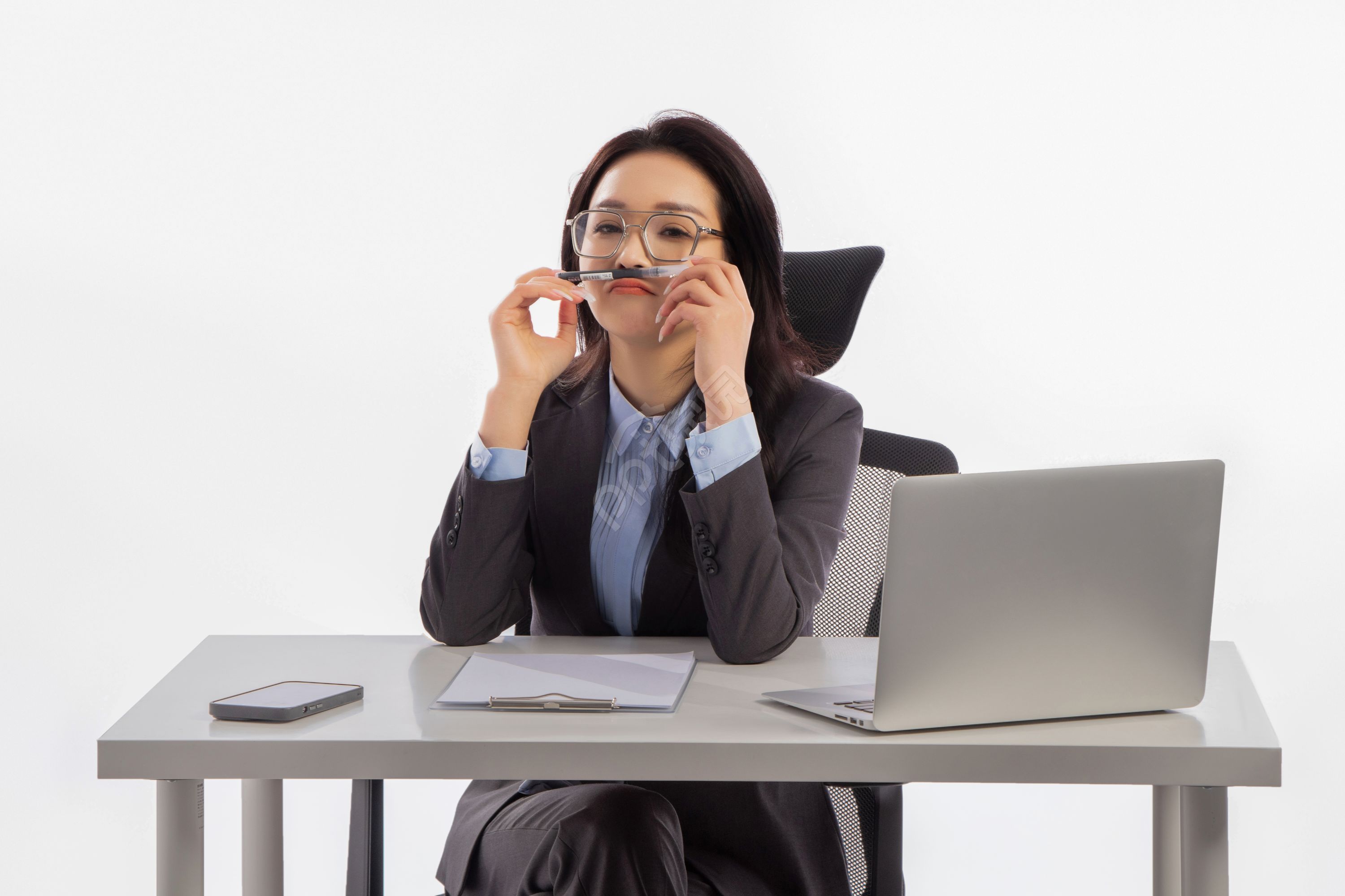 商务浅蓝色ppt背景图片