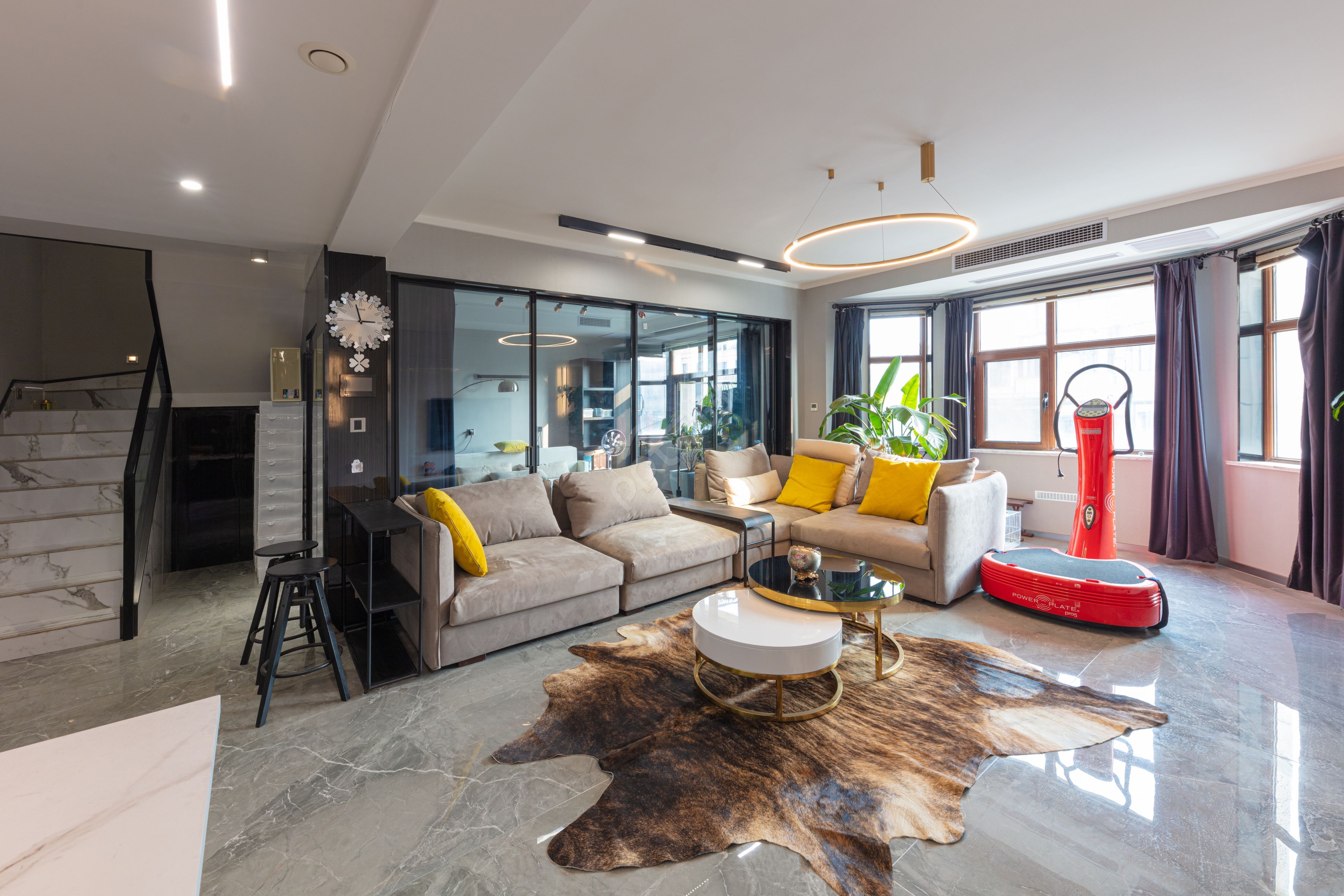 ppt商务大气背景图片